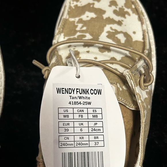 Hey Dudes Wendy Funk Cow - Picture 6 of 7